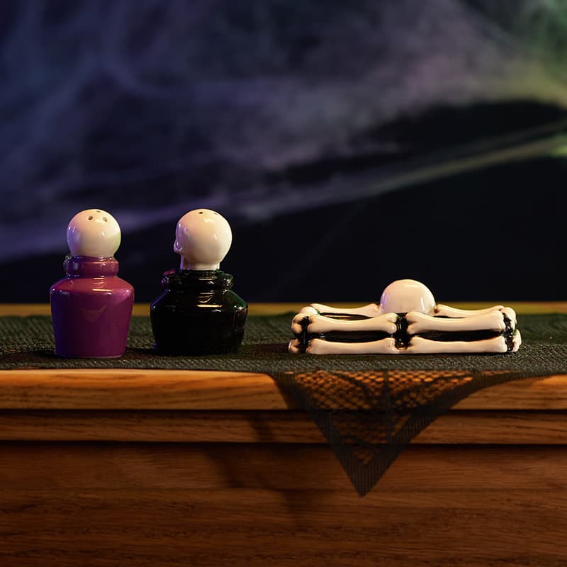 Cracker Barrel Poison Bottles Salt and Pepper Set with Holder