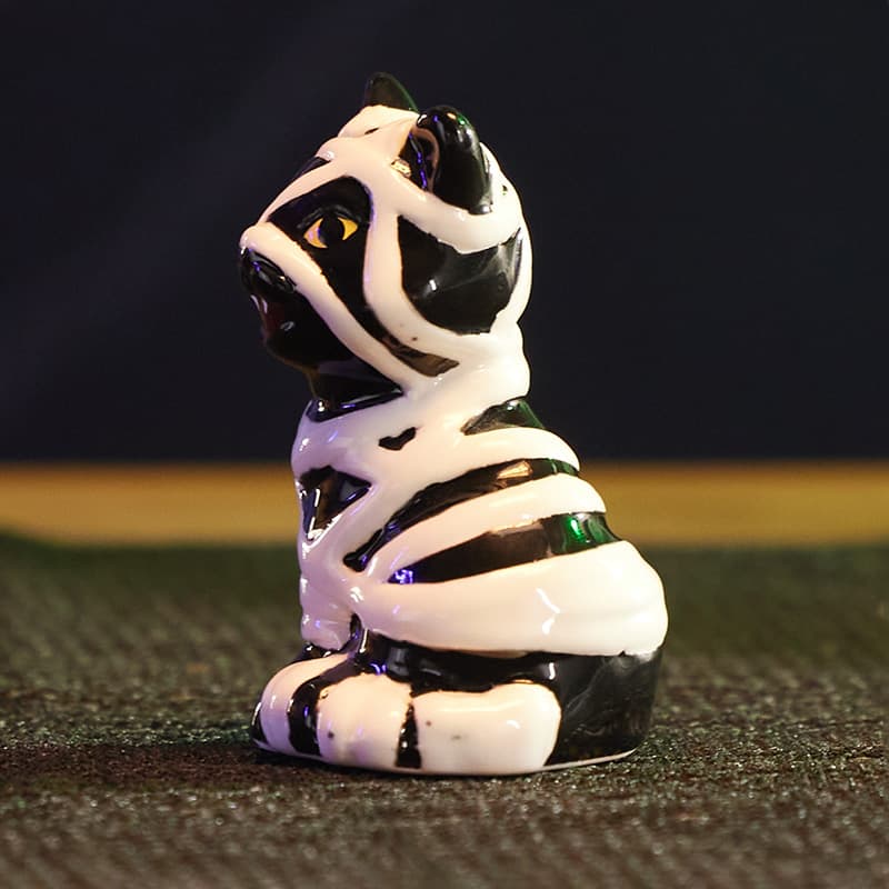 Cracker Barrel Mummy Cat Mini Salt Shaker