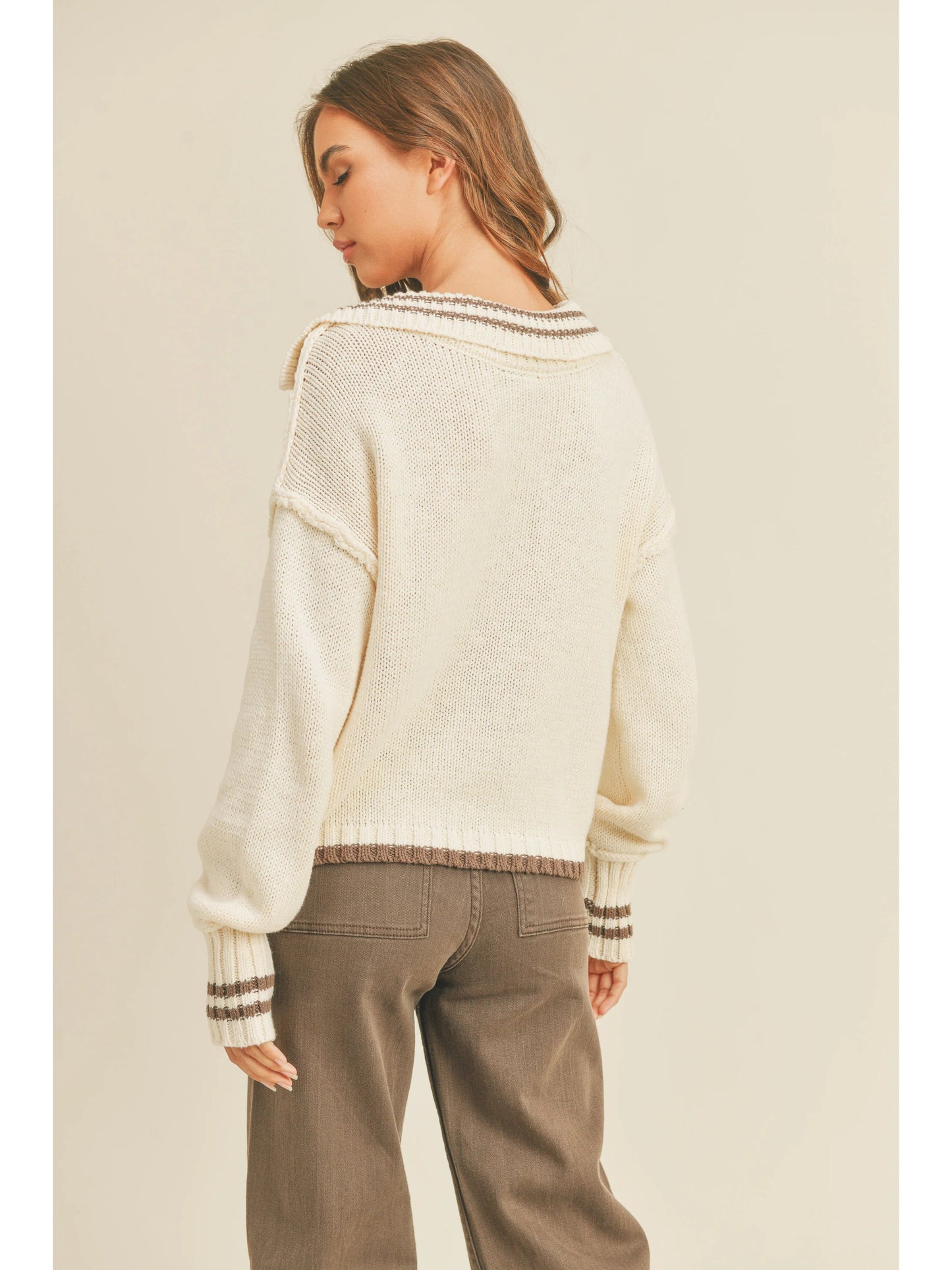 Ruby & Jenna Women's COLOR CONTRASTED COLLAR SWEATER TOP