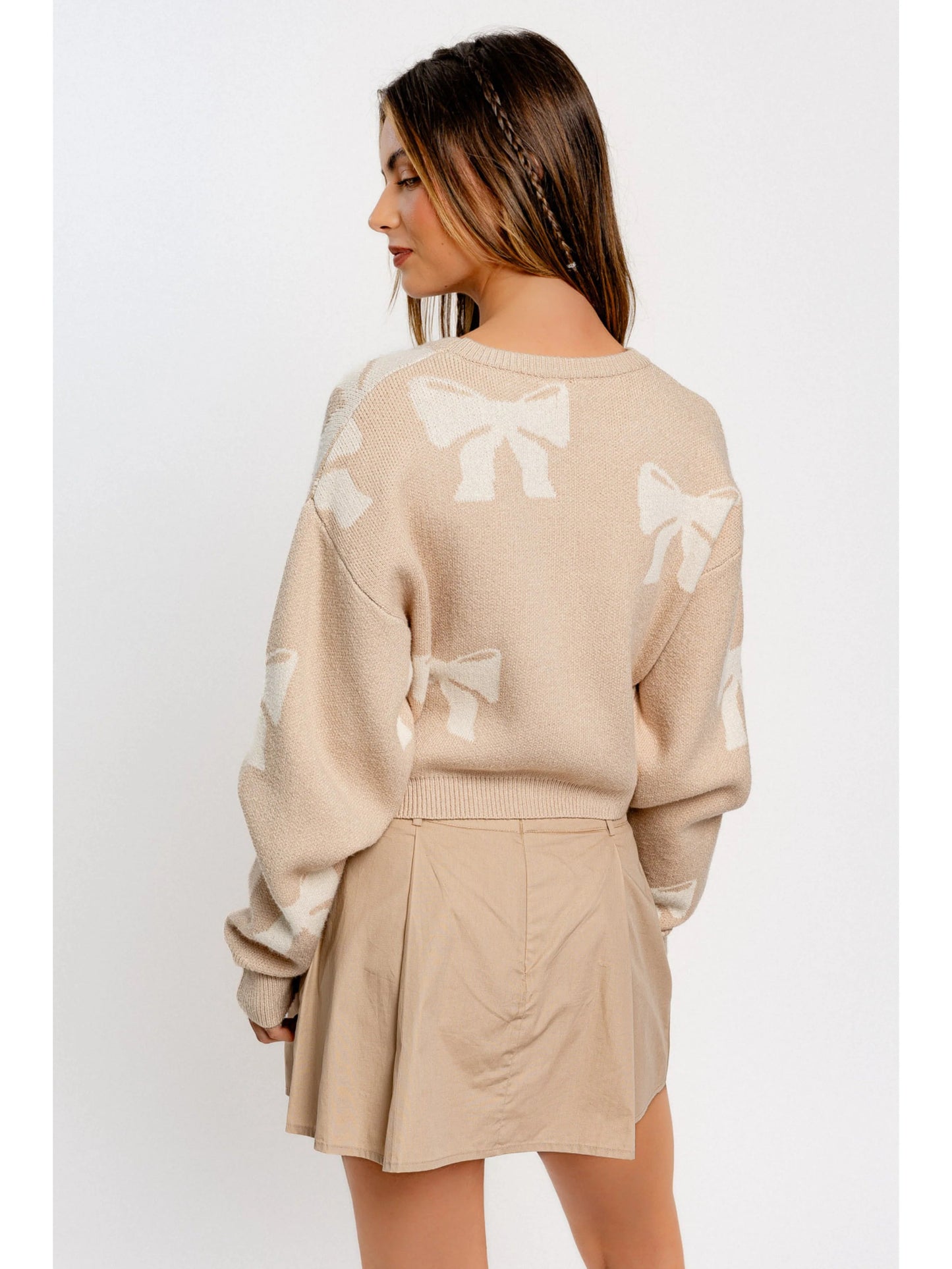 Ruby & Jenna Women's Round Neck Ribbon Print Crop Sweater