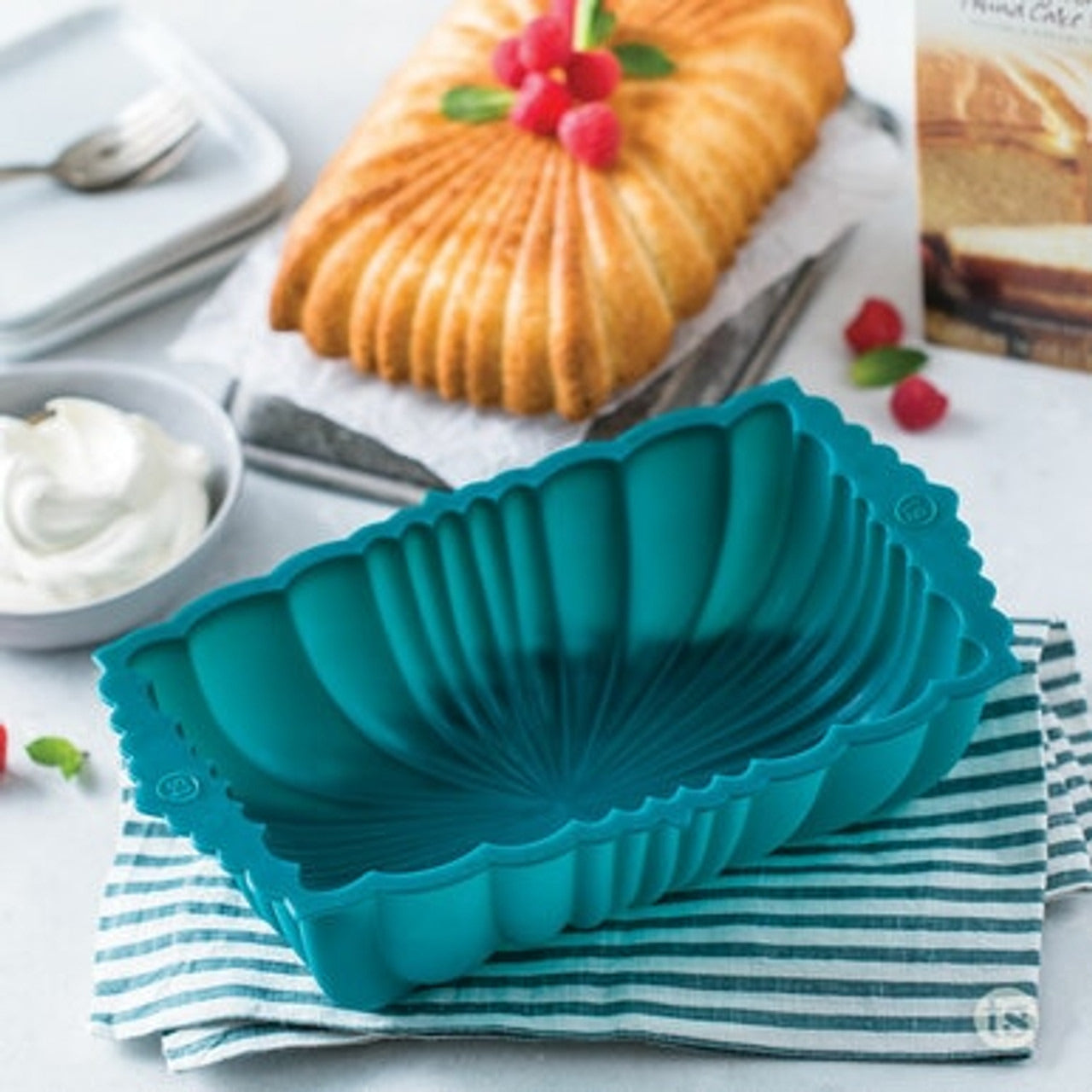 Tastefully Simple Silicone Loaf Pan