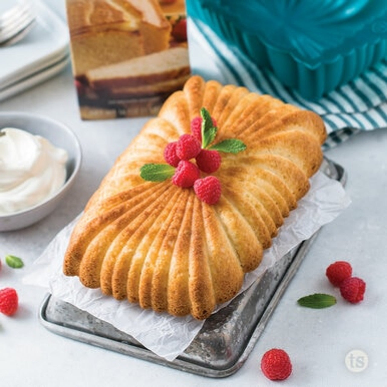 Tastefully Simple Silicone Loaf Pan
