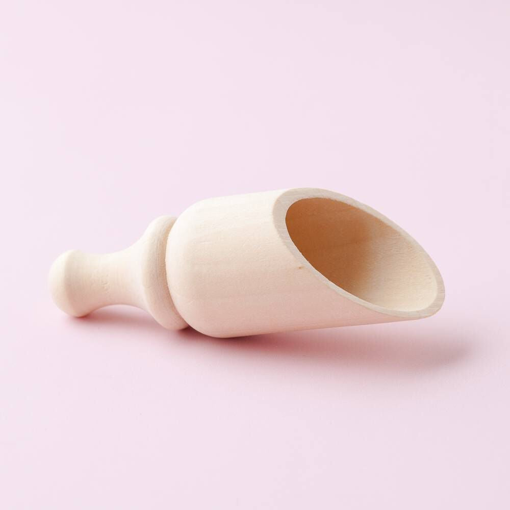 Bramble Berry Wooden Scoop