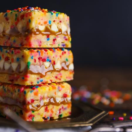 Dorothy Lane Confetti Killer Brownie Gift Box - 4 Count