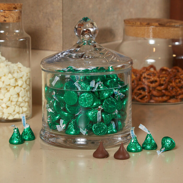 HERSHEY'S KISSES Milk Chocolates in Dark Green Foils - 66.7oz Candy Bag