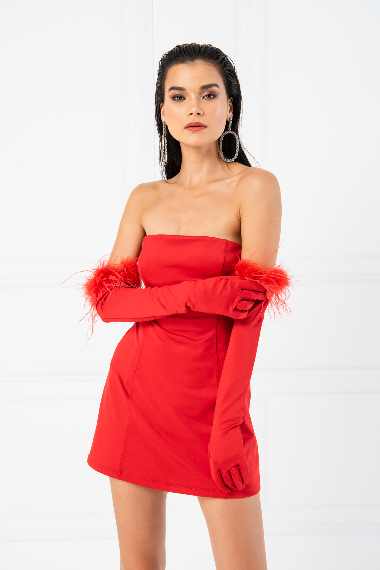 Kikiriki Women's Red Off The Shoulder Mini Dress With Glove