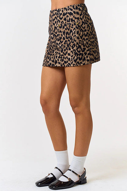 Ruby & Jenna Women's Leopard Mini Skirt