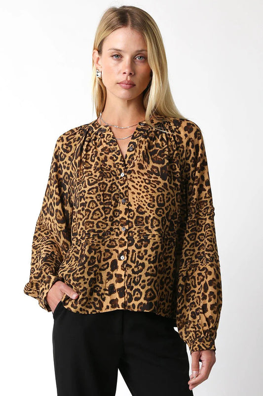 Ruby & Jenna Women's Long Sleeve Button Down Top