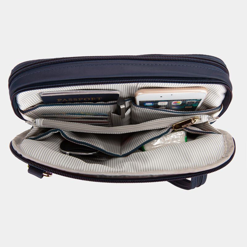 Travelon Anti-Theft Tailored E/W Organizer