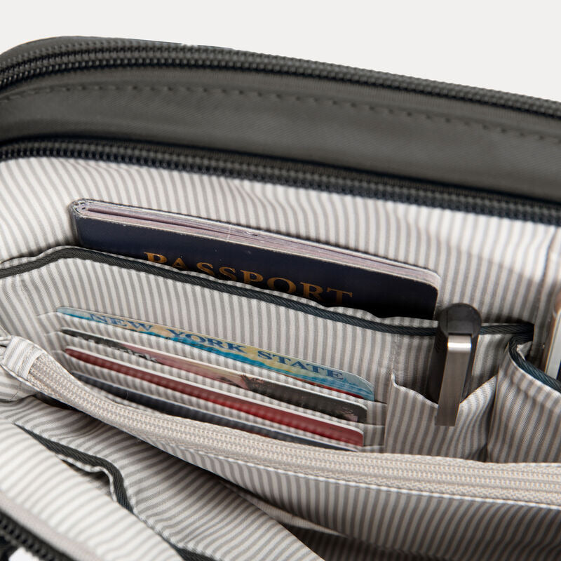 Travelon Anti-Theft Tailored E/W Organizer