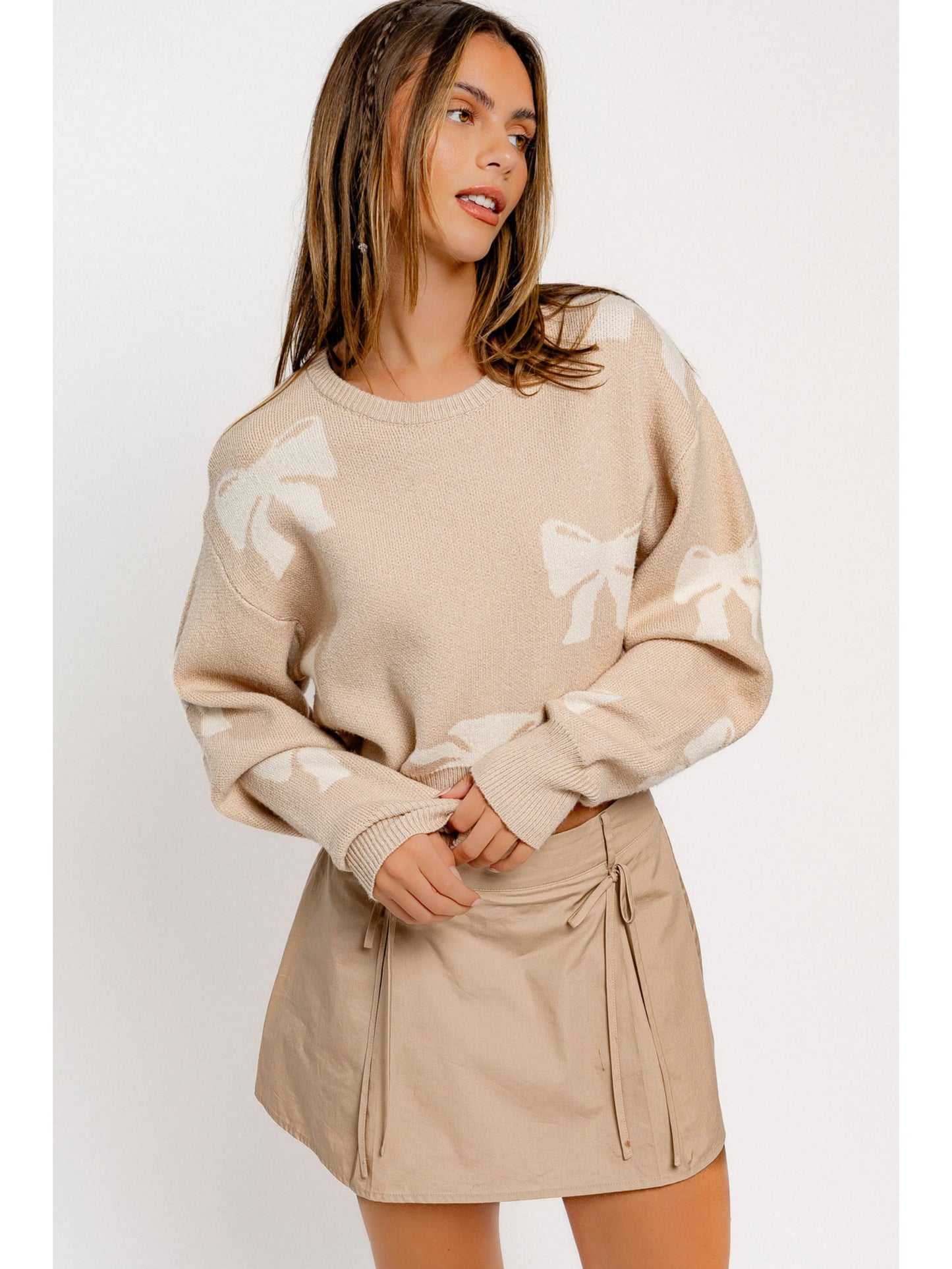 Ruby & Jenna Women's Round Neck Ribbon Print Crop Sweater