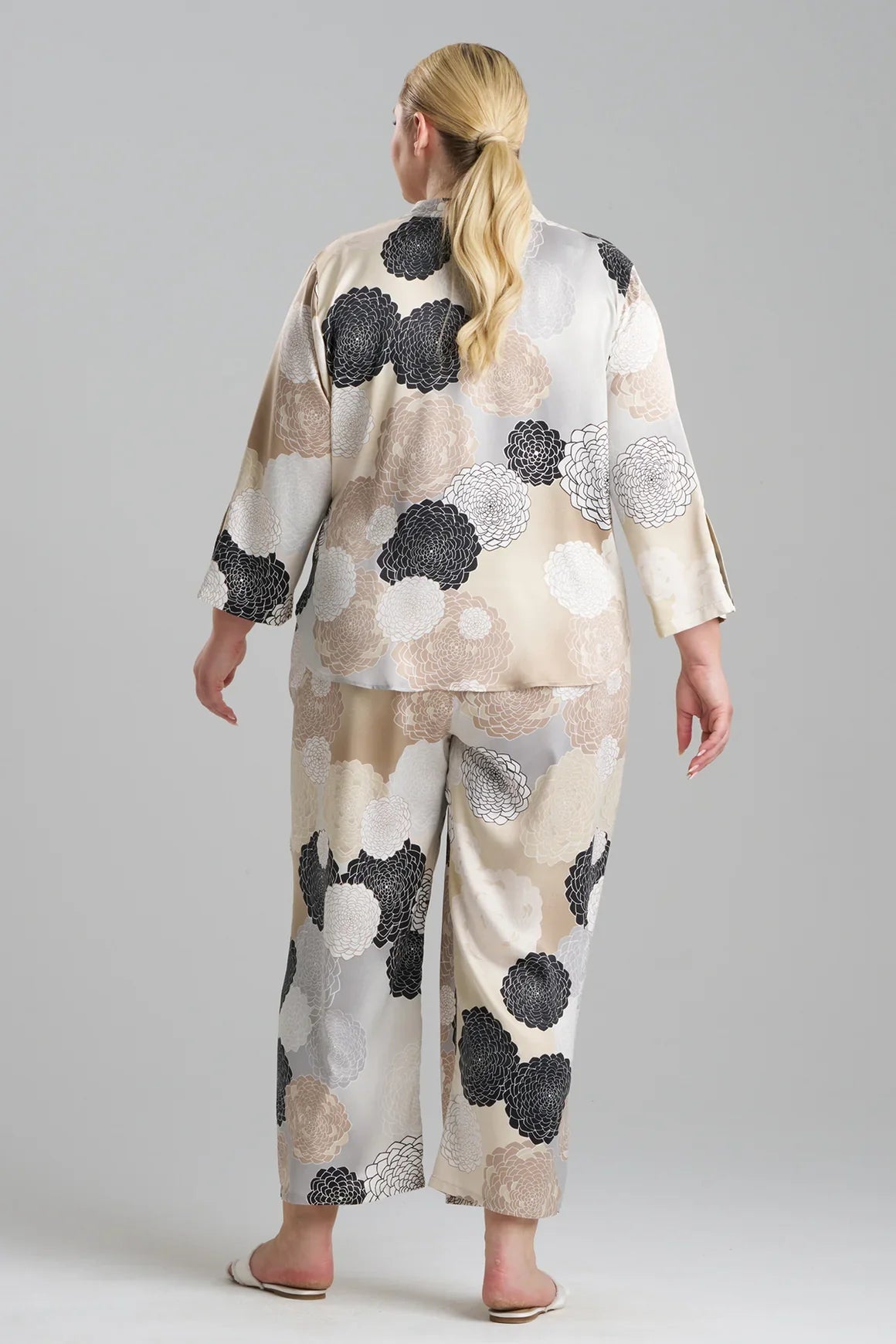 Natori Botanic Melody Satin Long Sleeve PJ - Velvet Mink