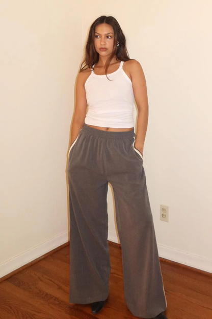 Ruby & Jenna Women's Wide Straight Leg Pant