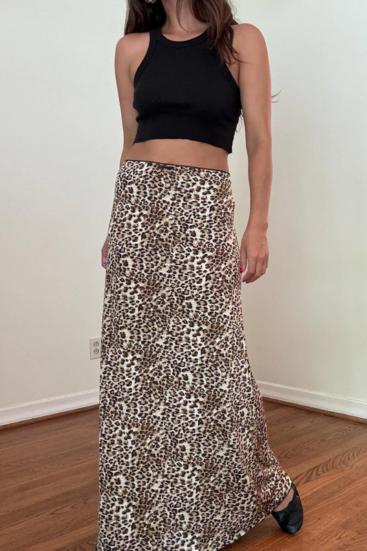 Ruby & Jenna Women's Leopard Printed Maxi Skirt