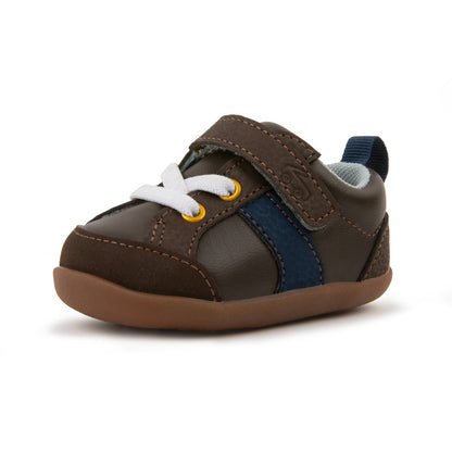 See Kai Run Boy's Connor Mini (First Walker) Brown