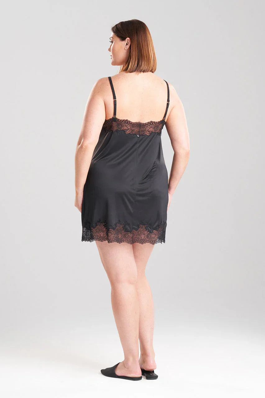 NATORI Enchant Lace Trim Chemise 1
