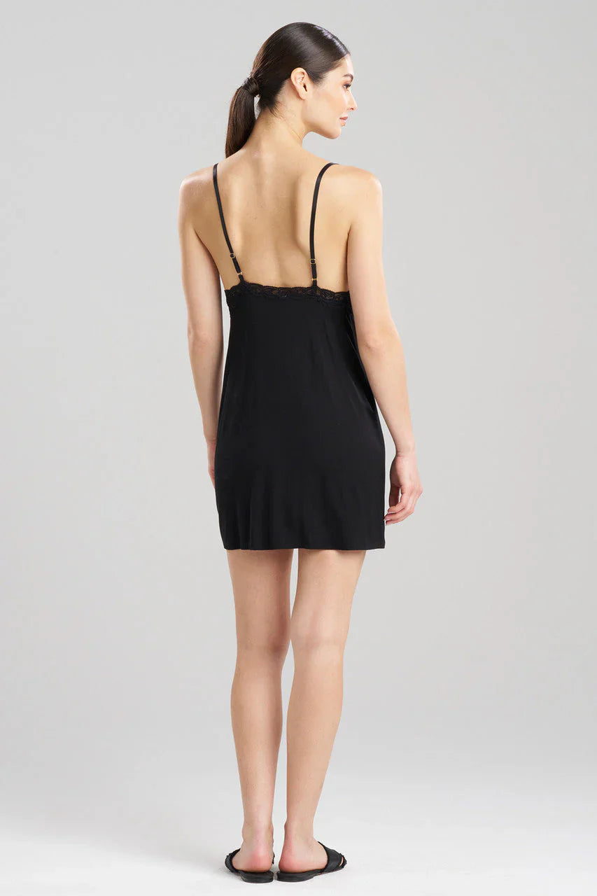 NATORI Feathers Essentials Lenzing Ecovero Viscose Lace Chemise