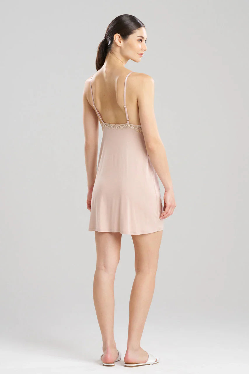 NATORI Feathers Essentials Lenzing Ecovero Viscose Lace Chemise