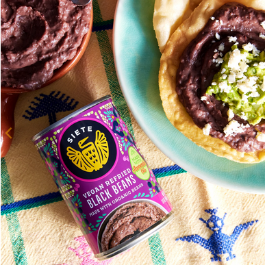 Siete Foods Vegan Refried Black Beans - 12 Cans