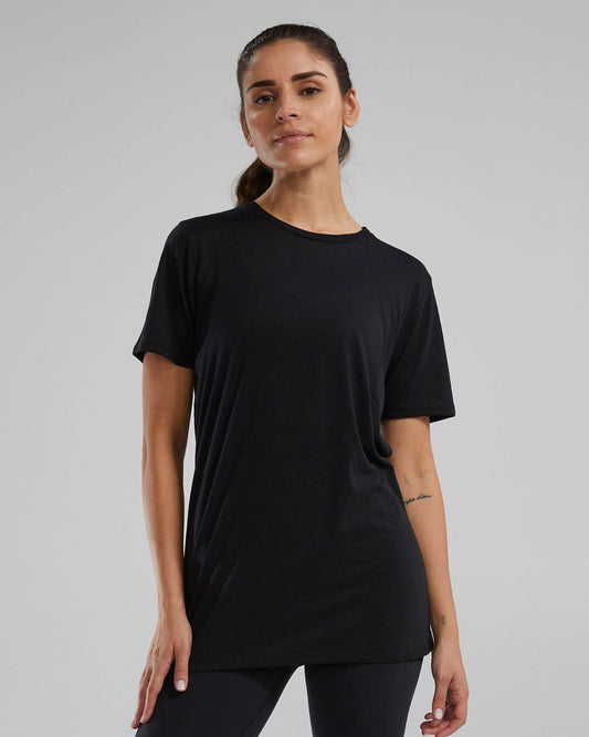 TYR Women's TYR Women's Lightweight Ultrasoft Tech Tee