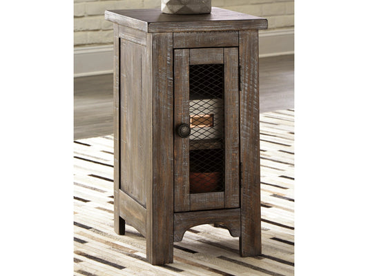 Ashley Furniture Danell Ridge Chairside End Table