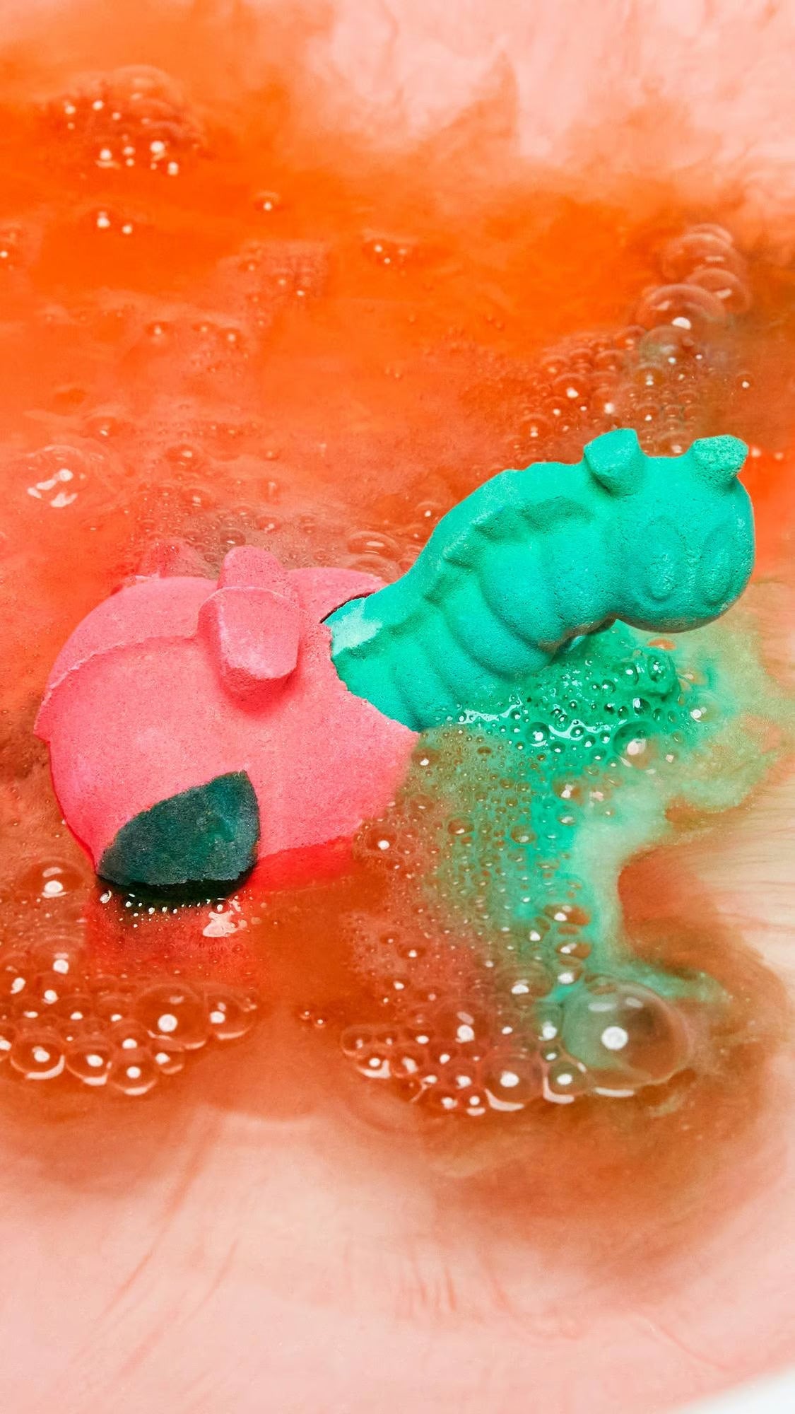 Lush Apple A Day Bath Bomb