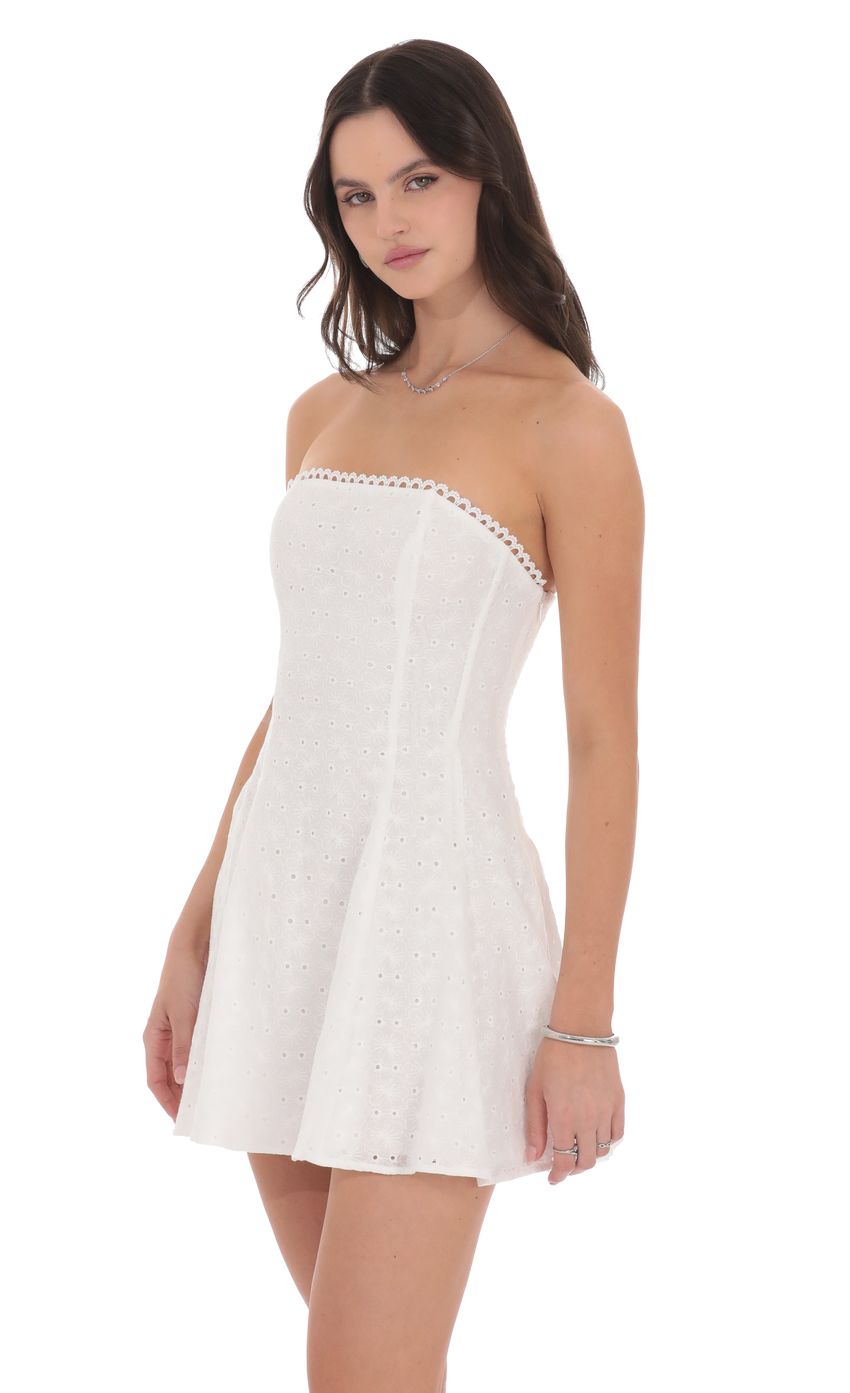 Lucy In The Sky Eyelet Floral Strapless Dress in White