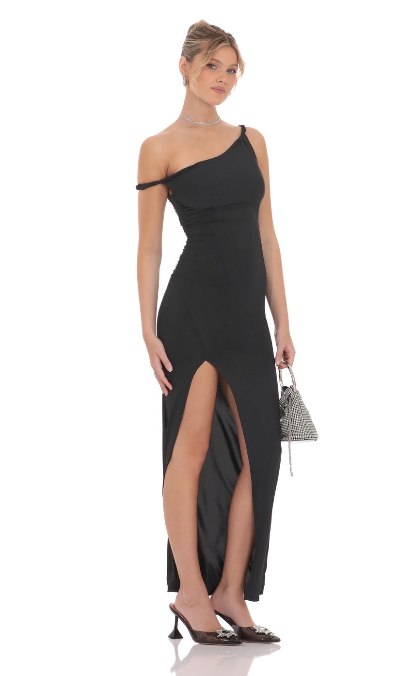 Lucy In The Sky Twist Off Should Maxi Dress in Black