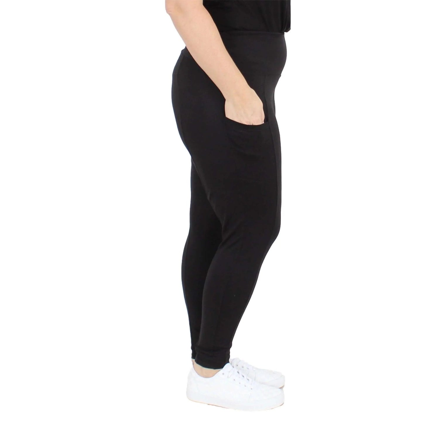 Undersummers Women's Flow Legging with Pockets