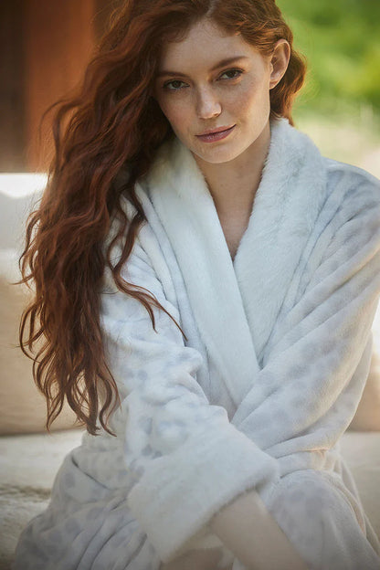 Natori Cashmere Animal Robe - Silver