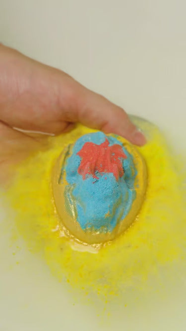 Lush Crackle Bath Bomb