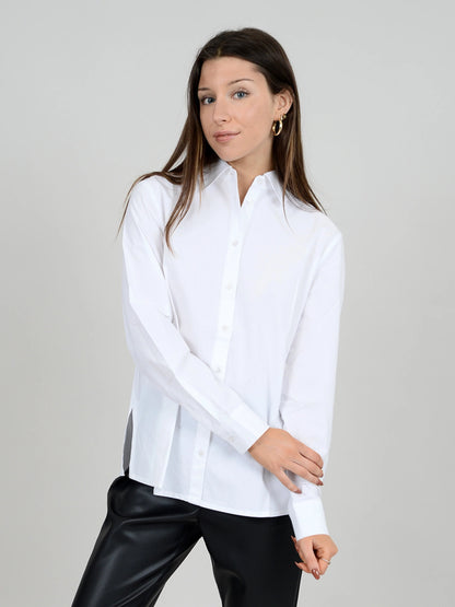 Ruby & Jenna Women's Straight Fit Button Down