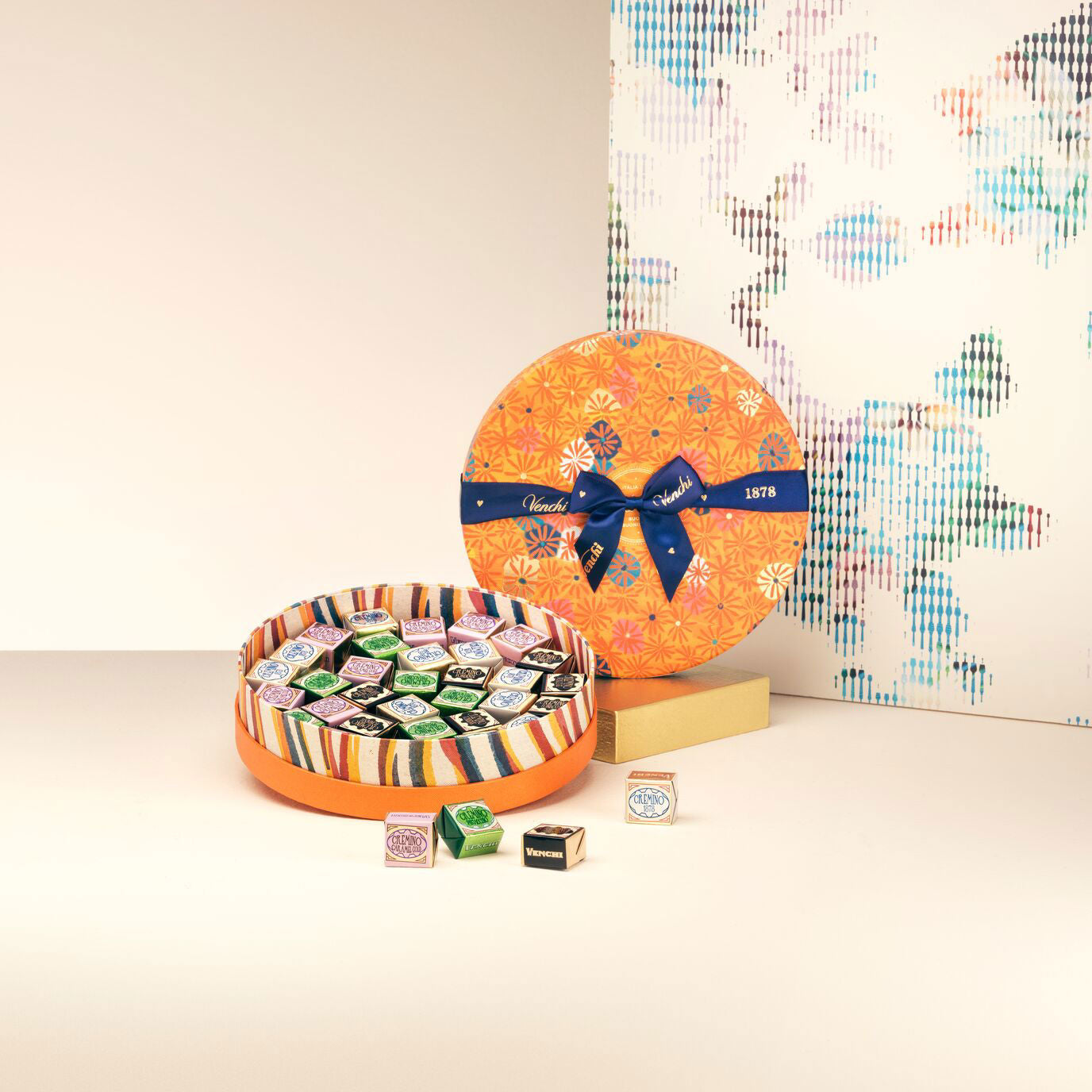 Venchi Medium Murrine Hamper with Assorted Cremini 12.38 oz